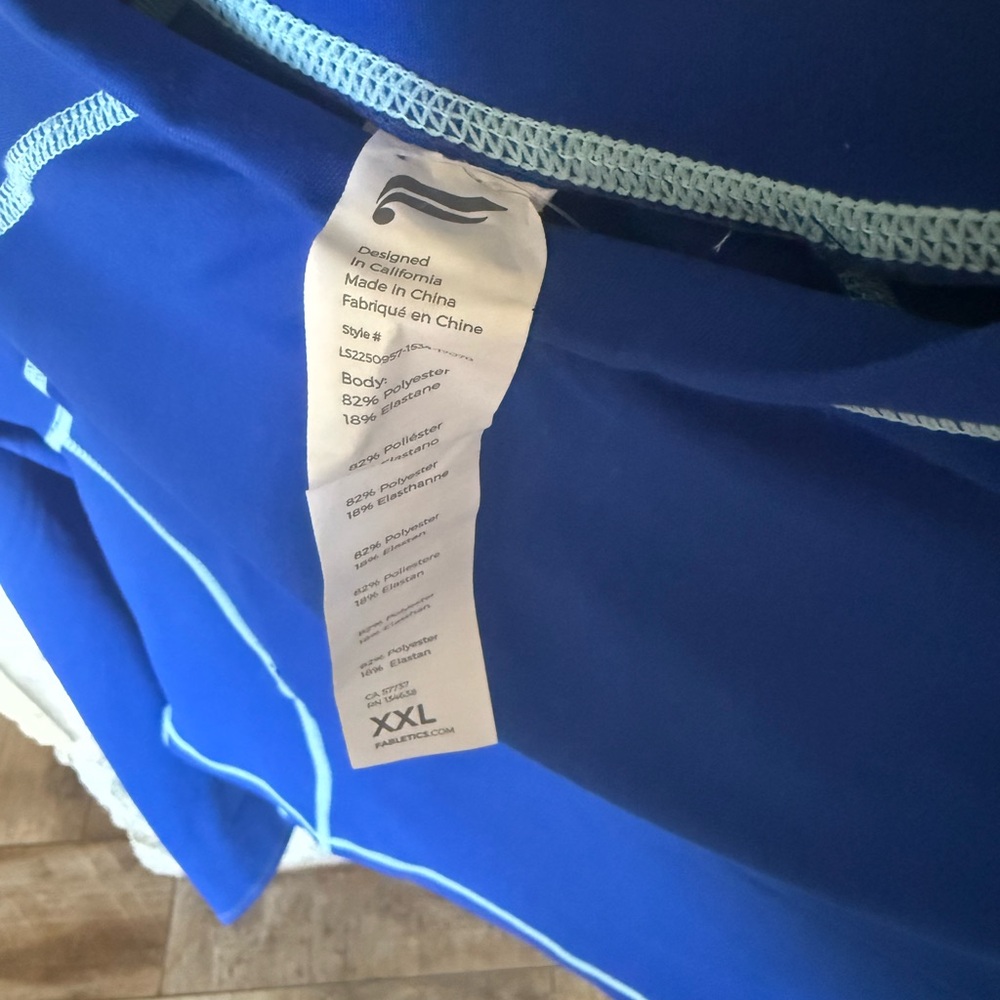 Fabletics Jasmine long sleeve crop‎ top - Picture 6 of 7